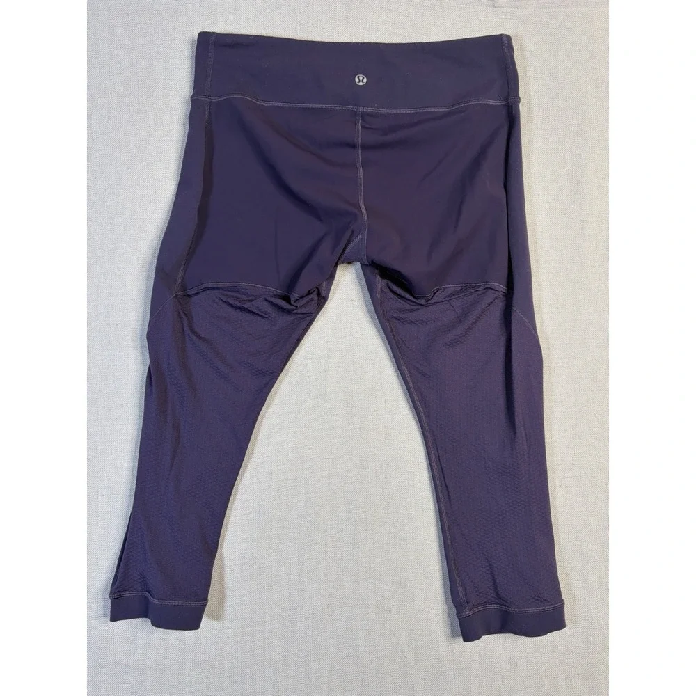 Lululemon Run Inspire Crop II‎ Purple Mesh Athletic Leggings Womens Size 10